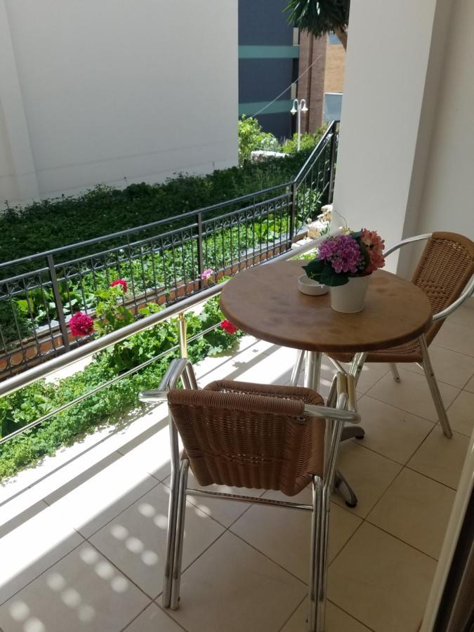 Apartamente Duplex Berti Sarandë Eksteriør bilde